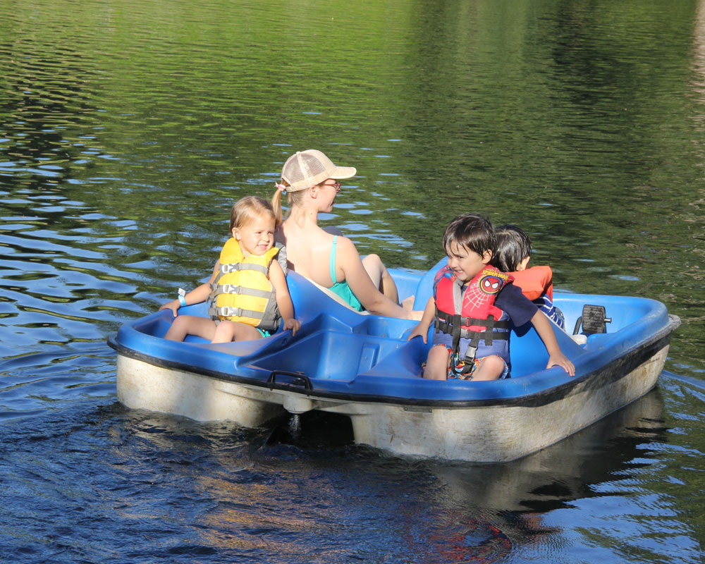 Row, paddle or peddle around mirror lake